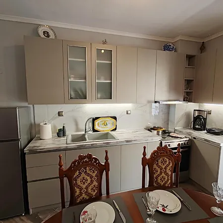 Victoria House Apartament *